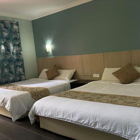 Corrie Chalet, Pantai Cenang Langkawi Hotell Eksteriør bilde